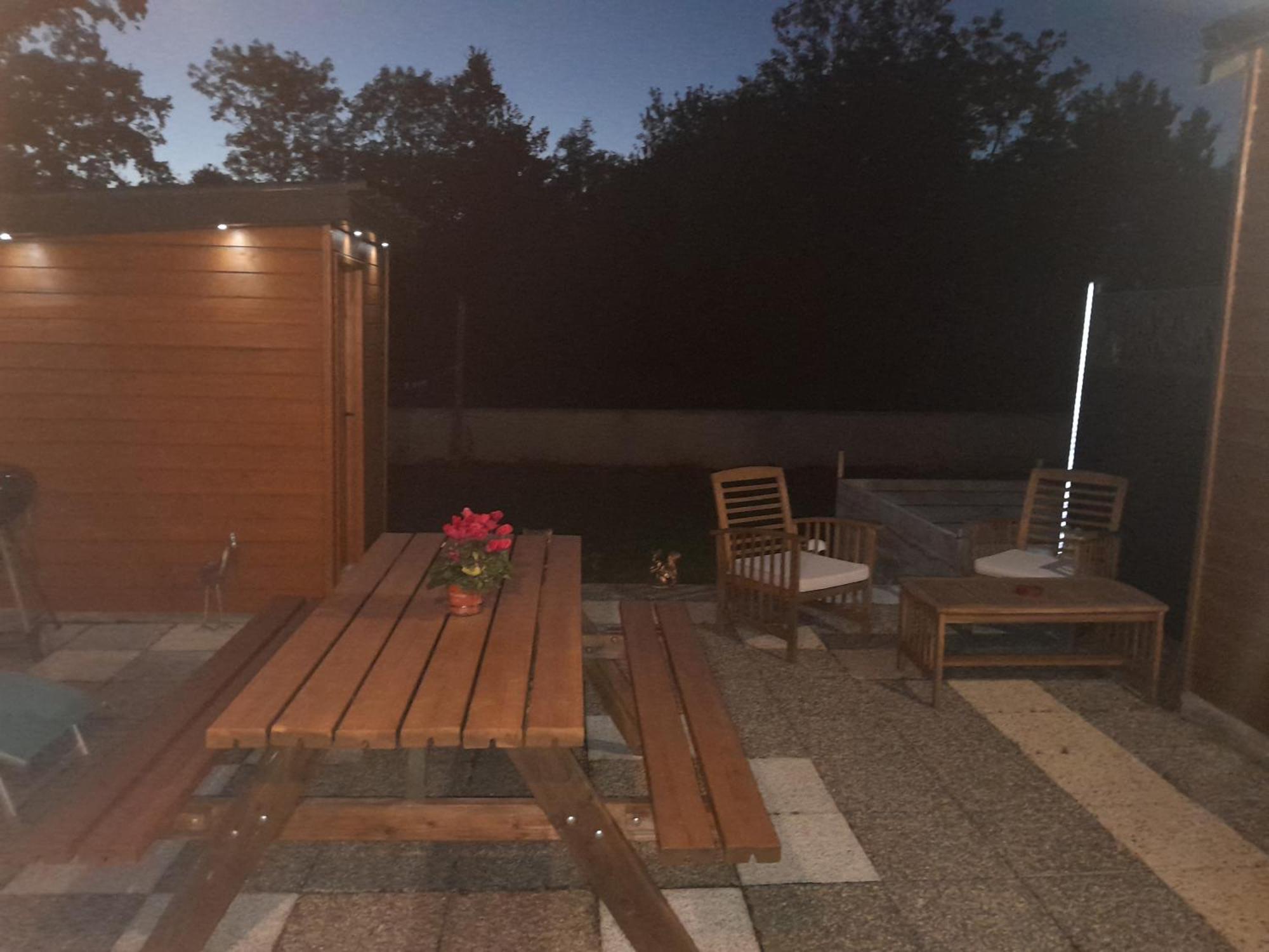 Le Petit Pays Apartman Montgivray Kültér fotó